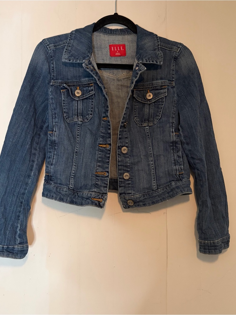 Elle brand cotton/spandex cropped denim long sleeve jean jacket